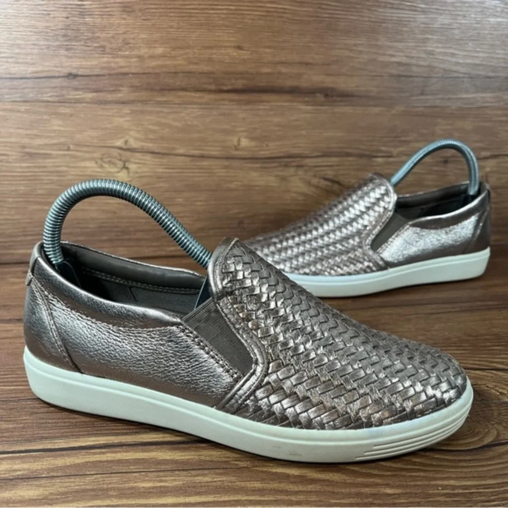 Ecco Soft 7 Woven Metallic Leather Slip-On Sneakers Women’s Size 6 (37) Shoes